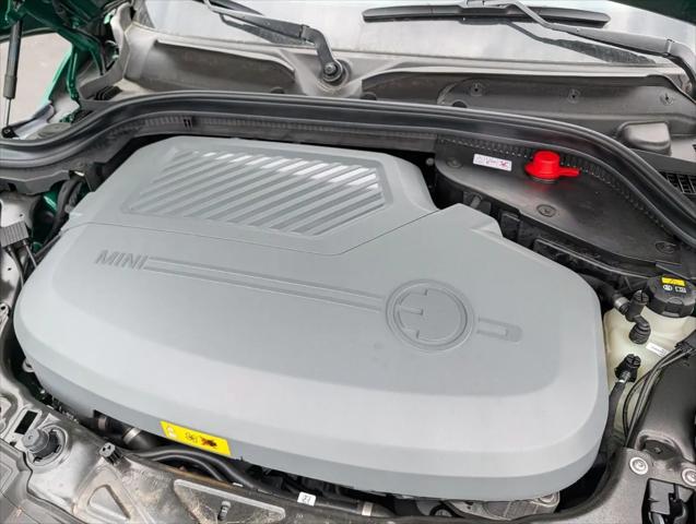 2023 MINI SE Hardtop Cooper Signature