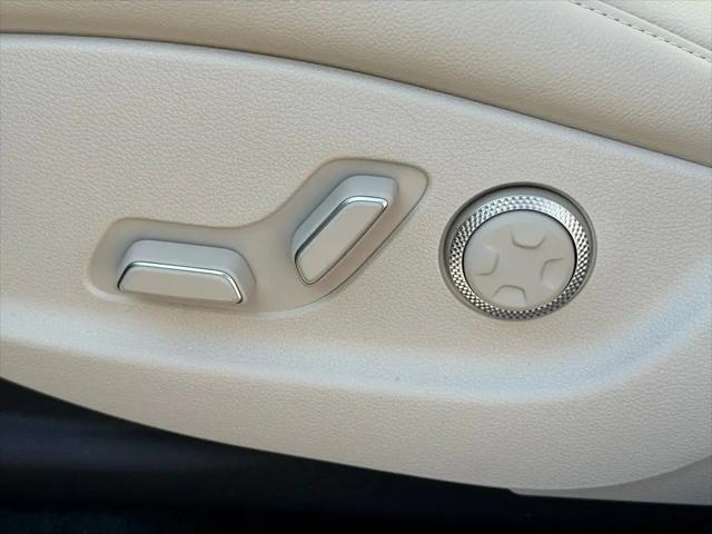 2026 Genesis GV80 2.5T Select AWD