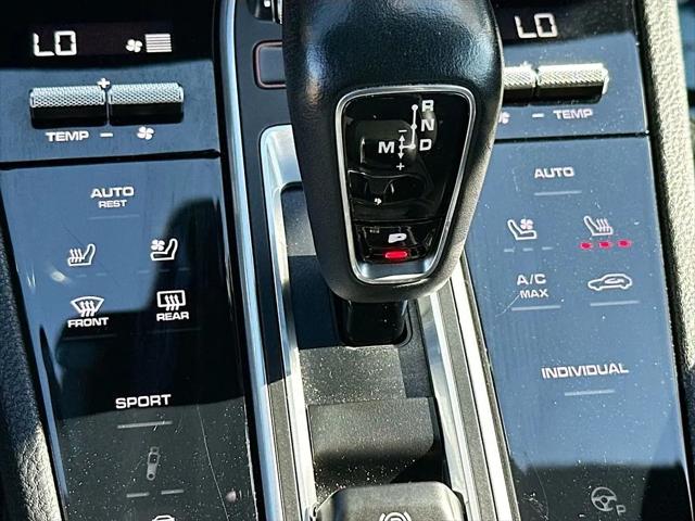 2022 Porsche Cayenne Cayenne