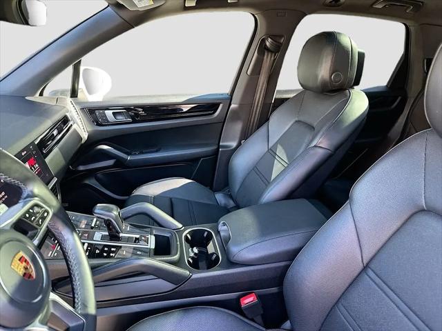 2022 Porsche Cayenne Cayenne
