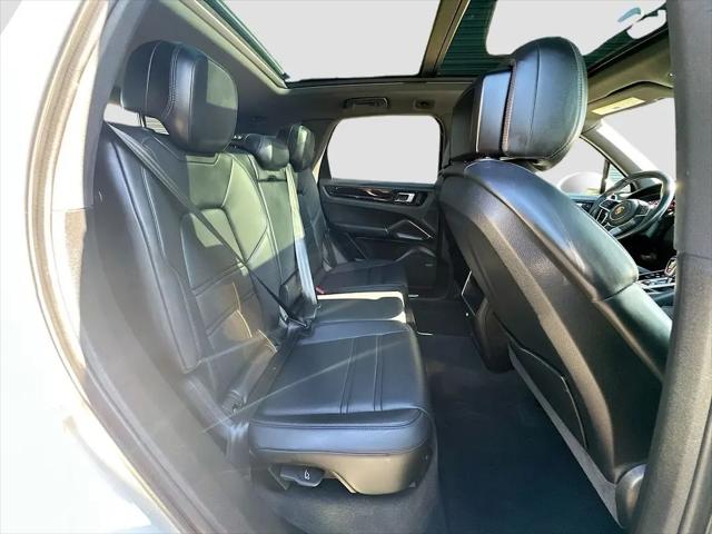 2022 Porsche Cayenne Cayenne