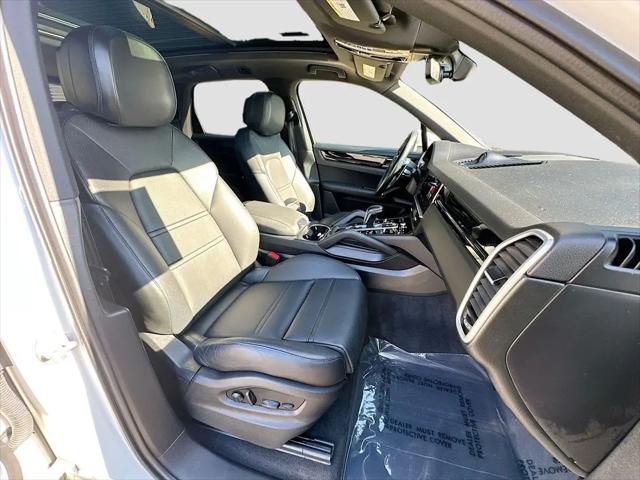 2022 Porsche Cayenne Cayenne