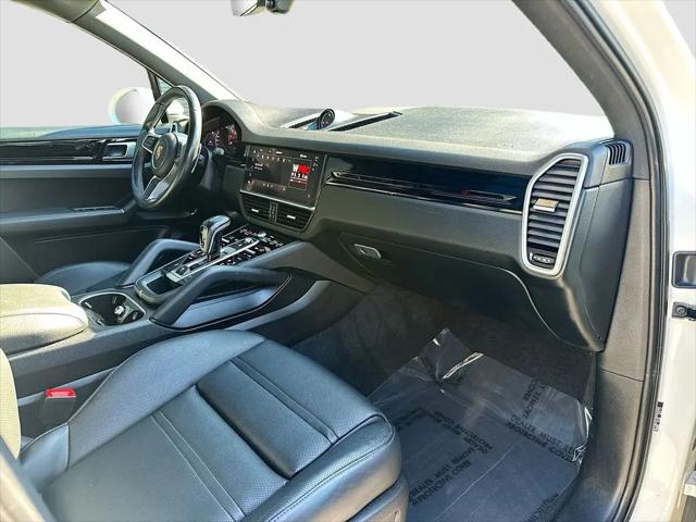 2022 Porsche Cayenne Cayenne
