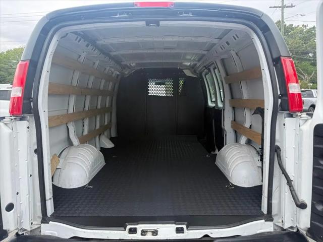2024 GMC Savana Cargo RWD 2500 Regular Wheelbase Work Van