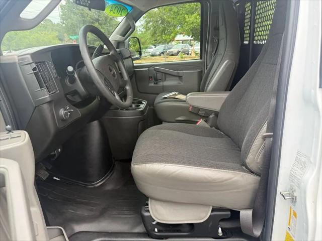 2024 GMC Savana Cargo RWD 2500 Regular Wheelbase Work Van