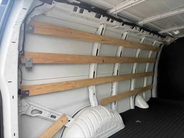 2024 GMC Savana Cargo RWD 2500 Regular Wheelbase Work Van