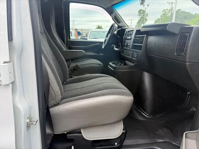 2024 GMC Savana Cargo RWD 2500 Regular Wheelbase Work Van