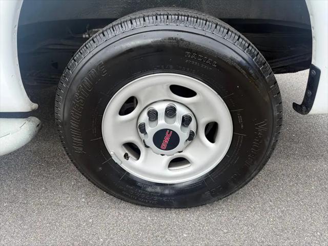 2024 GMC Savana Cargo RWD 2500 Regular Wheelbase Work Van
