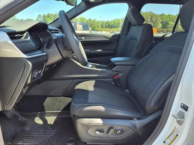 2024 Jeep Grand Cherokee Laredo X 4x4
