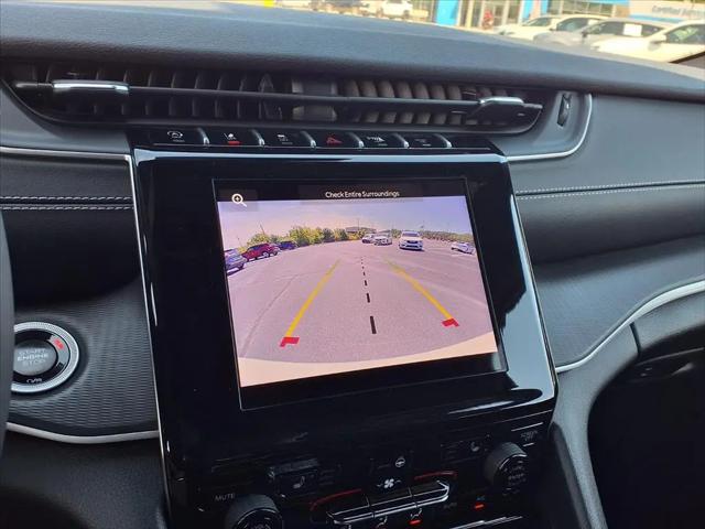 2024 Jeep Grand Cherokee Laredo X 4x4