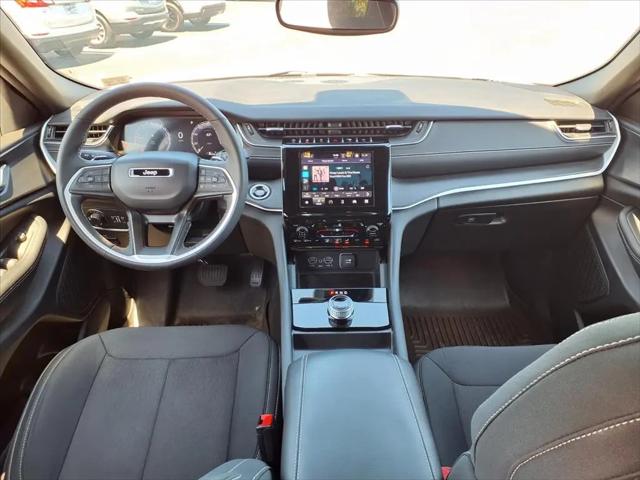 2024 Jeep Grand Cherokee Laredo X 4x4