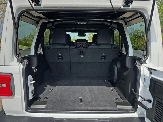 2026 Jeep Wrangler 4-Door Sahara 4x4