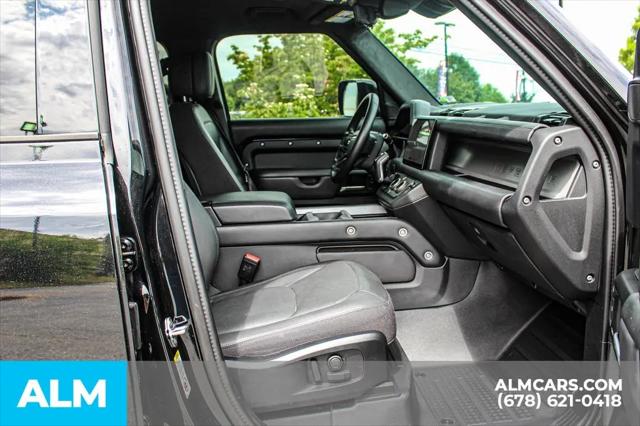 2025 Land Rover Defender 110 P400 X
