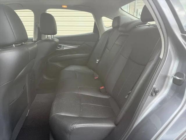 2015 INFINITI Q70 3.7X