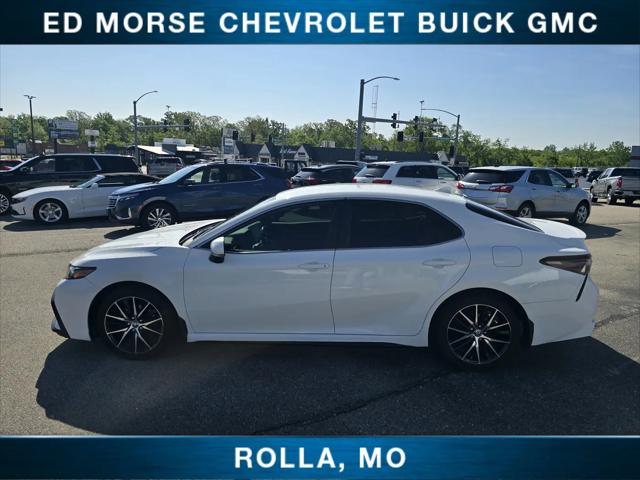 2024 Toyota Camry SE