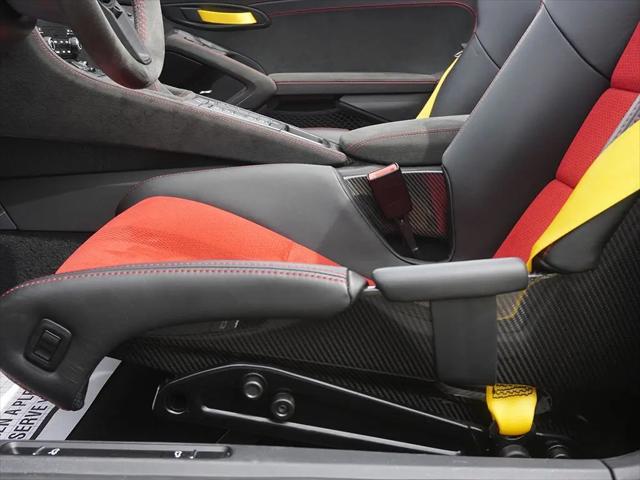 2024 Porsche 718 Spyder RS