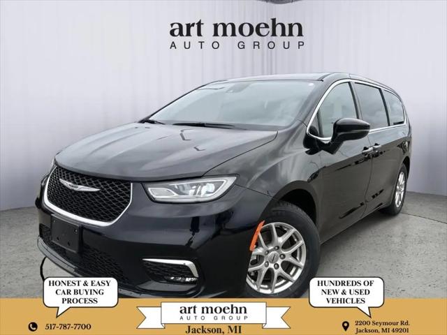 2025 Chrysler Pacifica Select for sale in Jackson, MI