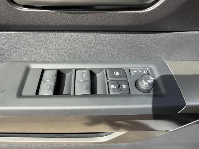 2026 Toyota Tundra SR5 CrewMax 5.5' Bed