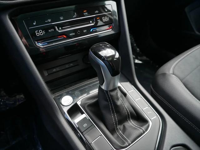 2026 Volkswagen Taos SE Black