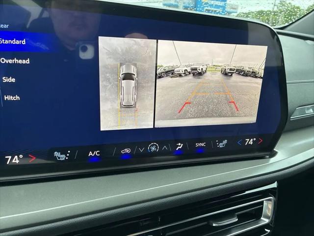 2026 Chevrolet Traverse FWD LT