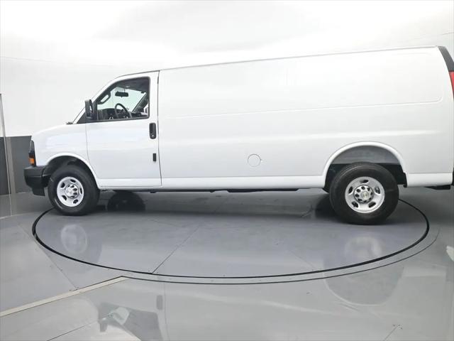 2026 Chevrolet Express Cargo Van 2500 Extended Wheelbase, WT, RWD