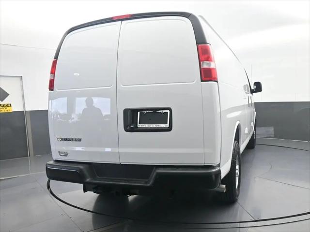 2026 Chevrolet Express Cargo Van 2500 Extended Wheelbase, WT, RWD