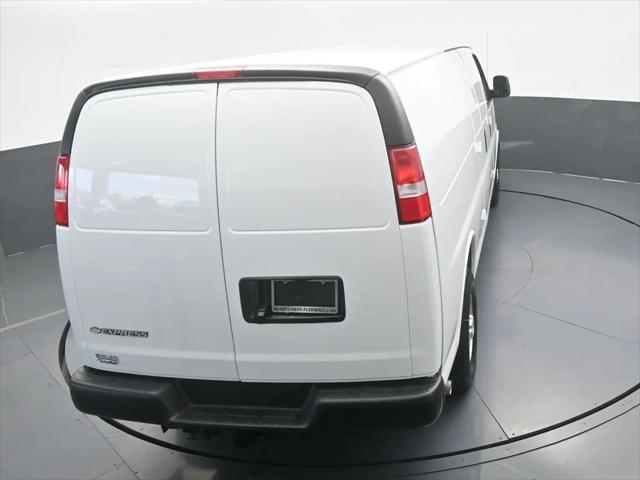 2026 Chevrolet Express Cargo Van 2500 Extended Wheelbase, WT, RWD