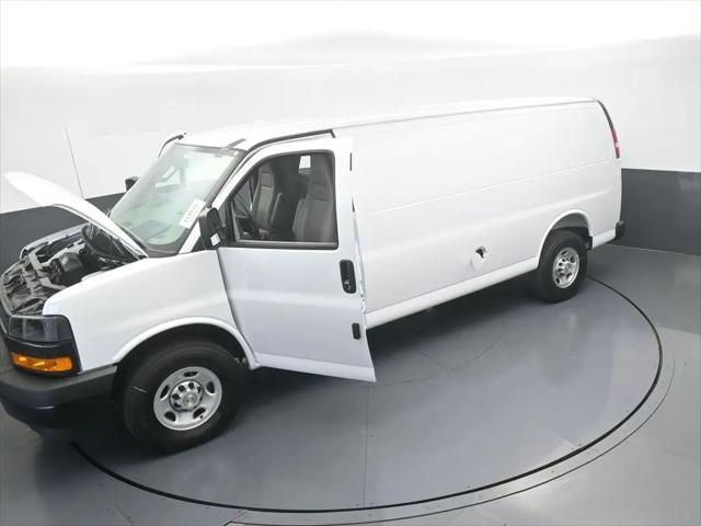 2026 Chevrolet Express Cargo Van 2500 Extended Wheelbase, WT, RWD