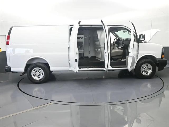 2026 Chevrolet Express Cargo Van 2500 Extended Wheelbase, WT, RWD