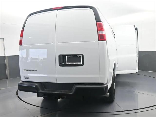 2026 Chevrolet Express Cargo Van 2500 Extended Wheelbase, WT, RWD