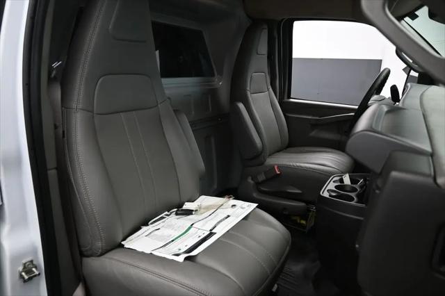 2026 Chevrolet Express Cargo Van 2500 Extended Wheelbase, WT, RWD