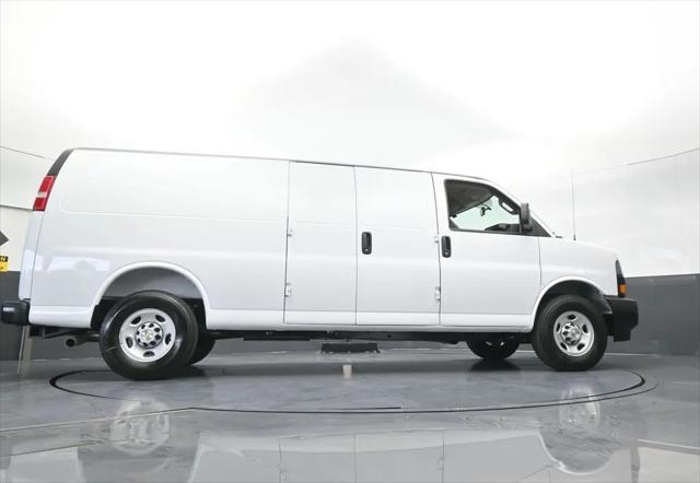 2026 Chevrolet Express Cargo Van 2500 Extended Wheelbase, WT, RWD