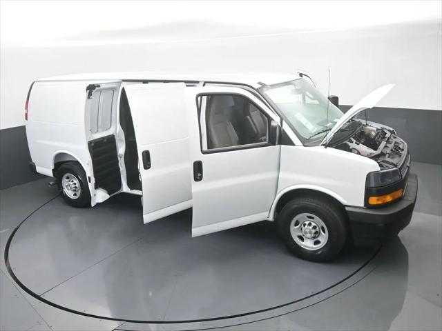 2026 Chevrolet Express Cargo Van 2500 Extended Wheelbase, WT, RWD