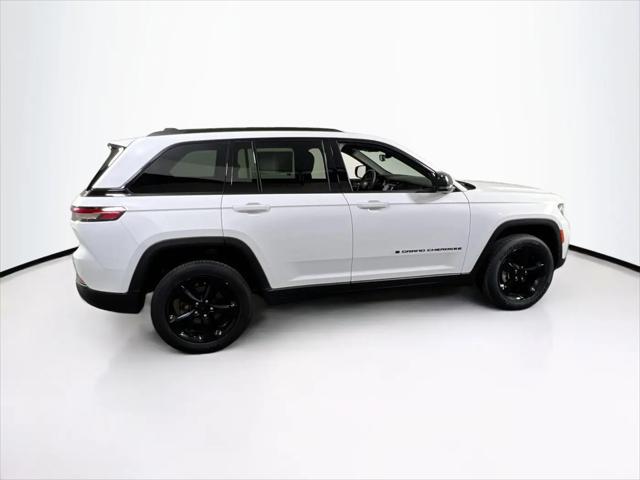 2023 Jeep Grand Cherokee Altitude 4x4