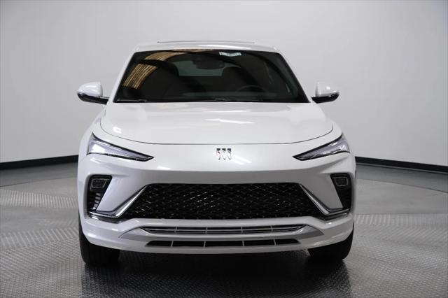 2026 Buick NV Avenir FWD