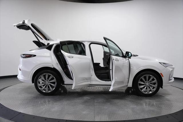 2026 Buick NV Avenir FWD