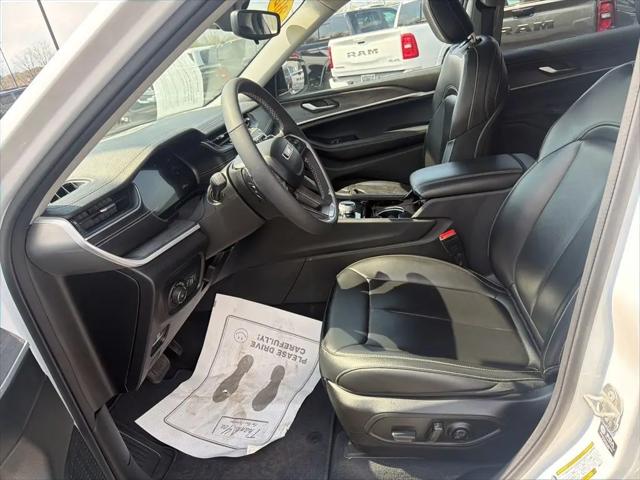 2023 Jeep Grand Cherokee L Limited 4x4