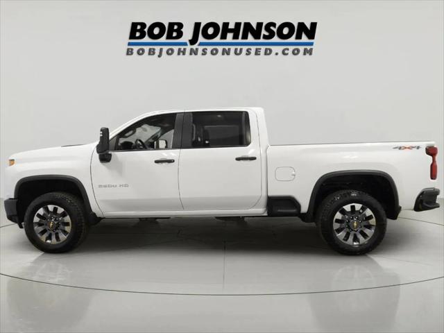 2023 Chevrolet Silverado 2500HD 4WD Crew Cab Standard Bed Custom