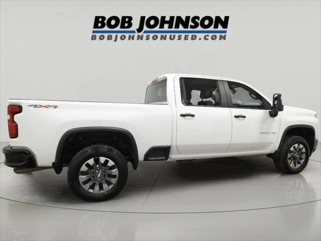 2023 Chevrolet Silverado 2500HD 4WD Crew Cab Standard Bed Custom