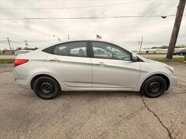 2016 Hyundai Accent SE