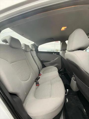 2016 Hyundai Accent SE