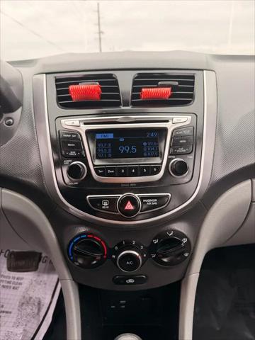 2016 Hyundai Accent SE