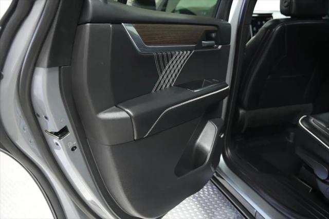 2025 GMC Acadia AWD Denali