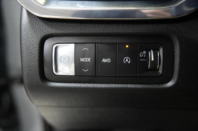 2025 GMC Acadia AWD Denali