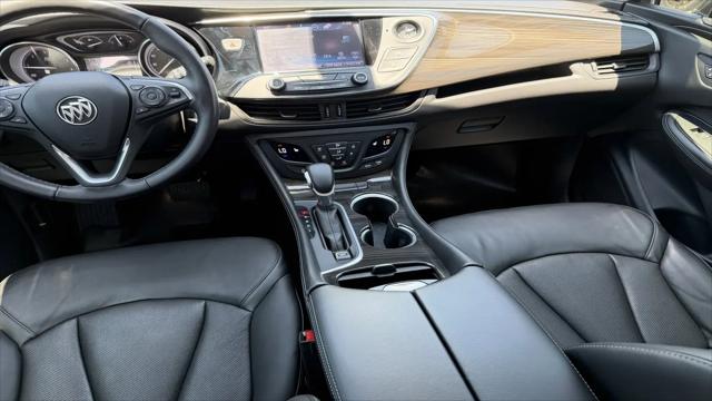 2020 Buick Envision FWD Essence