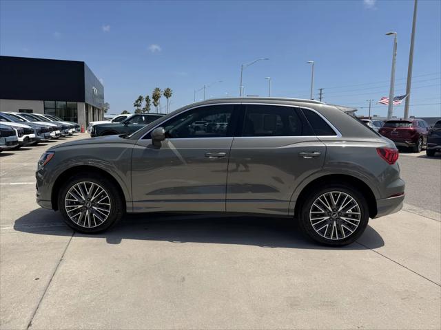 2022 Audi Q3 Premium 40 TFSI quattro Tiptronic