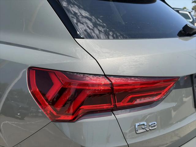 2022 Audi Q3 Premium 40 TFSI quattro Tiptronic
