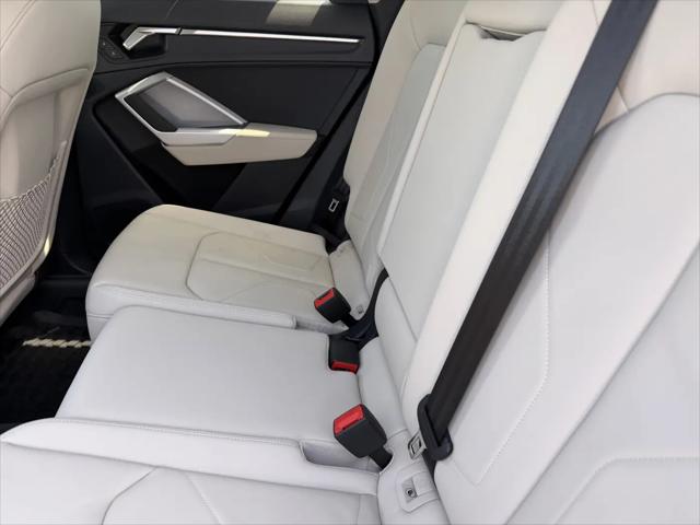 2022 Audi Q3 Premium 40 TFSI quattro Tiptronic