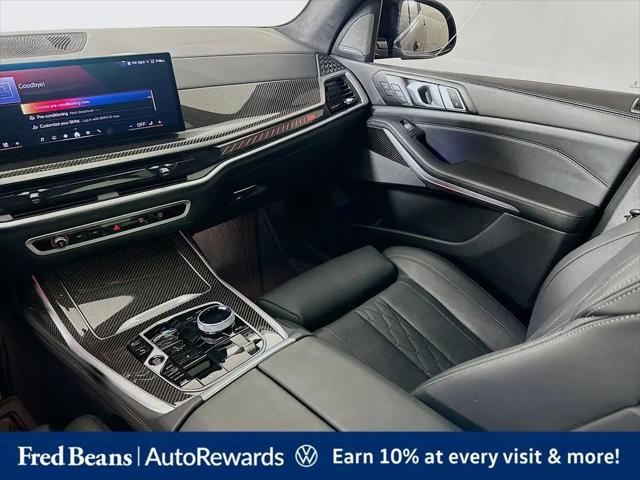 2025 BMW X7 M60i