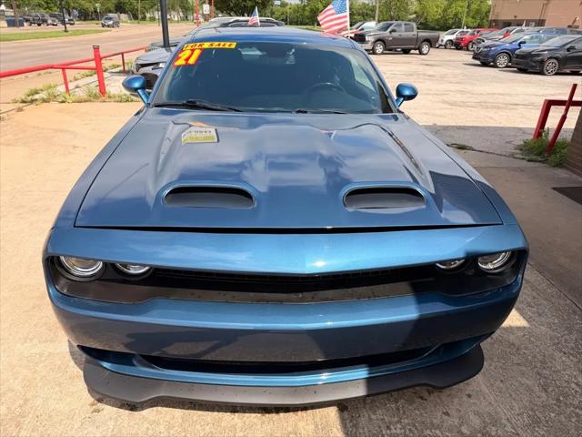 2021 Dodge Challenger SXT